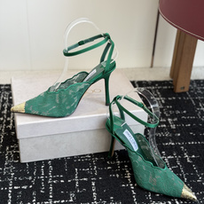代购级Jimmy Choo jc 周仰杰 新款蕾丝高跟鞋,这对复古小蕾丝,绝对是鞋柜C位的不二之选! 代购级Jimmy Choo jc 周仰杰 新款蕾丝高跟鞋,这对复古小蕾丝,绝对是鞋柜C位的不二之选!