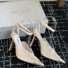 代购级Jimmy Choo jc 周仰杰 新款蕾丝高跟鞋,这对复古小蕾丝,绝对是鞋柜C位的不二之选! 代购级Jimmy Choo jc 周仰杰 新款蕾丝高跟鞋,这对复古小蕾丝,绝对是鞋柜C位的不二之选!