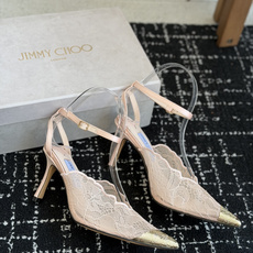 代购级Jimmy Choo jc 周仰杰 新款蕾丝高跟鞋,这对复古小蕾丝,绝对是鞋柜C位的不二之选! 代购级Jimmy Choo jc 周仰杰 新款蕾丝高跟鞋,这对复古小蕾丝,绝对是鞋柜C位的不二之选!