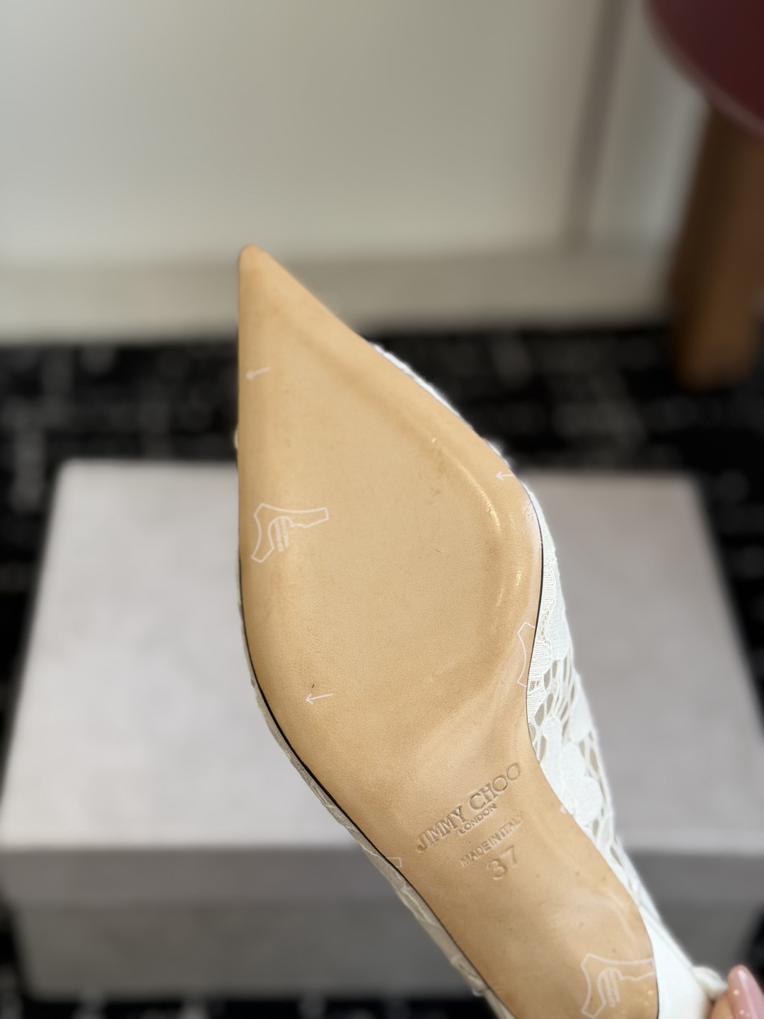代购级Jimmy Choo jc  周仰杰  新款蕾丝高跟鞋，这对复古小蕾丝，绝对是鞋柜C位的不二之选！