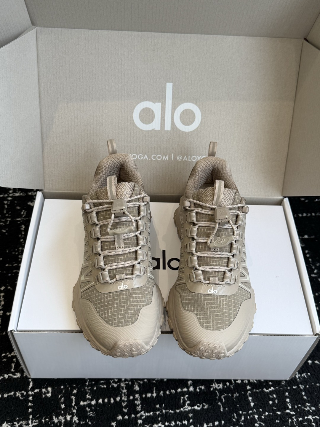 代购级alo25s 春夏新款 厚底舒适 情侣款 休闲 运动跑步瑜伽鞋alo比耐克更懂女生！上脚超级百搭！