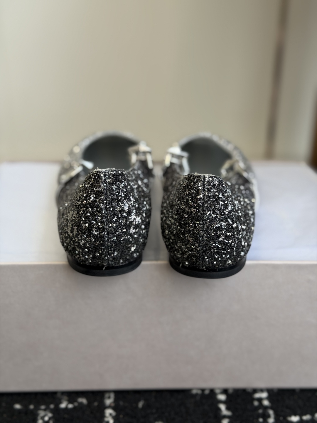 东莞代购级Jimmy Choo 26ss新品方头单鞋 高品质颜值单品推荐，贸易公司订单同步专柜 主打精致