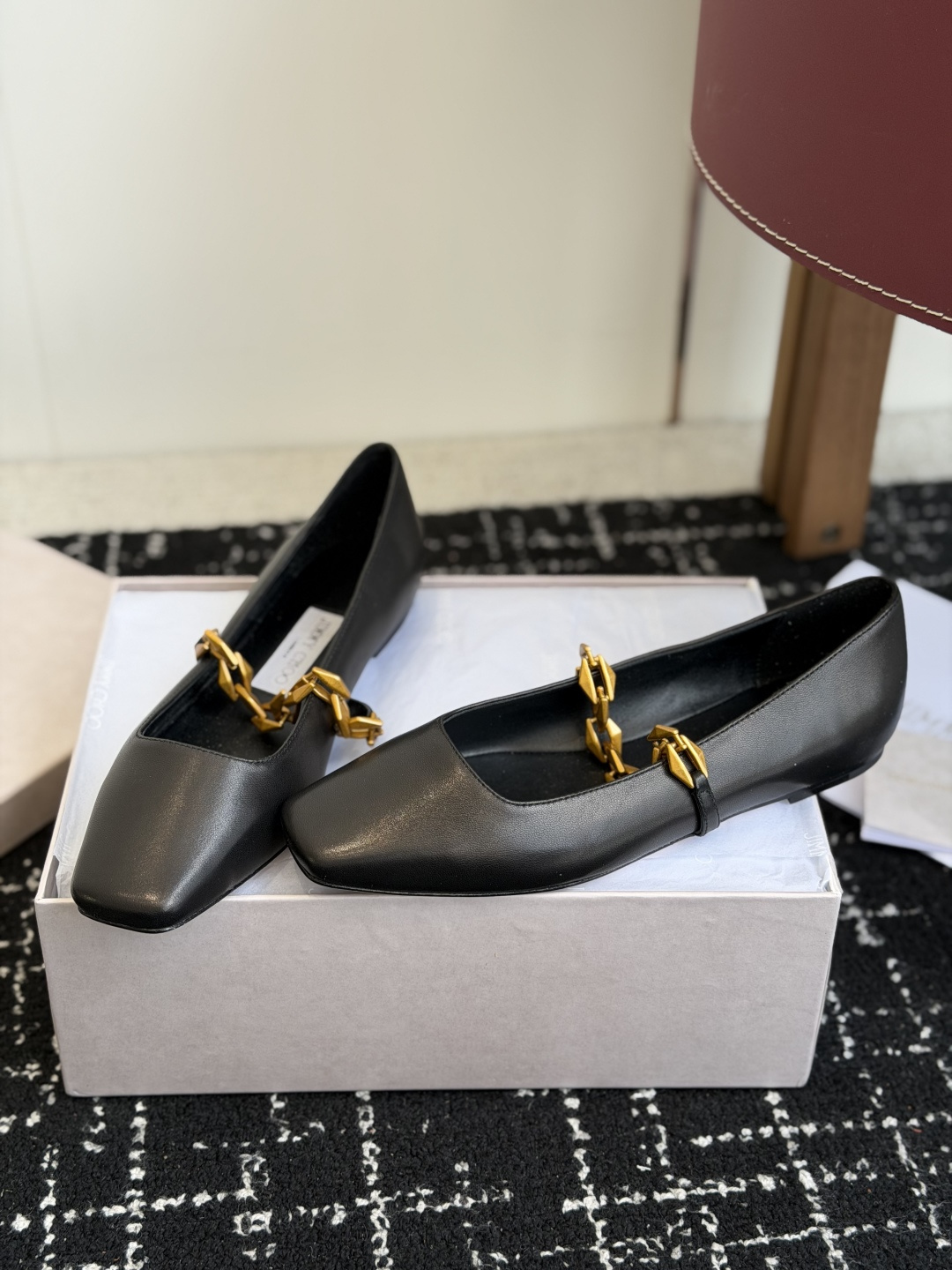 东莞代购级Jimmy Choo 26ss新品方头单鞋 高品质颜值单品推荐，贸易公司订单同步专柜 主打精致