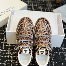 代购级ISABEL.MARANT 伊莎贝尔·玛兰 26ss 新款魔术贴德训鞋以打破常规的不羁风格展现生活 代购级ISABEL.MARANT 伊莎贝尔·玛兰 26ss 新款魔术贴德训鞋以打破常规的不羁风格展现生活