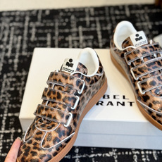 代购级ISABEL.MARANT 伊莎贝尔·玛兰 26ss 新款魔术贴德训鞋以打破常规的不羁风格展现生活 代购级ISABEL.MARANT 伊莎贝尔·玛兰 26ss 新款魔术贴德训鞋以打破常规的不羁风格展现生活