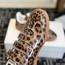 代购级ISABEL.MARANT 伊莎贝尔·玛兰 26ss 新款魔术贴德训鞋以打破常规的不羁风格展现生活 代购级ISABEL.MARANT 伊莎贝尔·玛兰 26ss 新款魔术贴德训鞋以打破常规的不羁风格展现生活