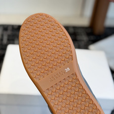 代购级ISABEL.MARANT 伊莎贝尔·玛兰 26ss 新款魔术贴德训鞋以打破常规的不羁风格展现生活 代购级ISABEL.MARANT 伊莎贝尔·玛兰 26ss 新款魔术贴德训鞋以打破常规的不羁风格展现生活
