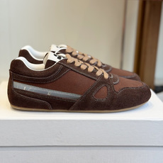 代购级ISABEL.MARANT 伊莎贝尔·玛兰 26ss 新款魔术贴德训鞋以打破常规的不羁风格展现生活 代购级ISABEL.MARANT 伊莎贝尔·玛兰 26ss 新款魔术贴德训鞋以打破常规的不羁风格展现生活