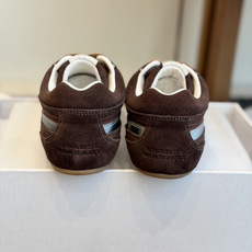 代购级ISABEL.MARANT 伊莎贝尔·玛兰 26ss 新款魔术贴德训鞋以打破常规的不羁风格展现生活 代购级ISABEL.MARANT 伊莎贝尔·玛兰 26ss 新款魔术贴德训鞋以打破常规的不羁风格展现生活