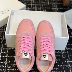 代购级ISABEL.MARANT 伊莎贝尔·玛兰 26ss 新款魔术贴德训鞋以打破常规的不羁风格展现生活 代购级ISABEL.MARANT 伊莎贝尔·玛兰 26ss 新款魔术贴德训鞋以打破常规的不羁风格展现生活