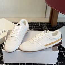 代购级ISABEL.MARANT 伊莎贝尔·玛兰 26ss 新款魔术贴德训鞋以打破常规的不羁风格展现生活 代购级ISABEL.MARANT 伊莎贝尔·玛兰 26ss 新款魔术贴德训鞋以打破常规的不羁风格展现生活