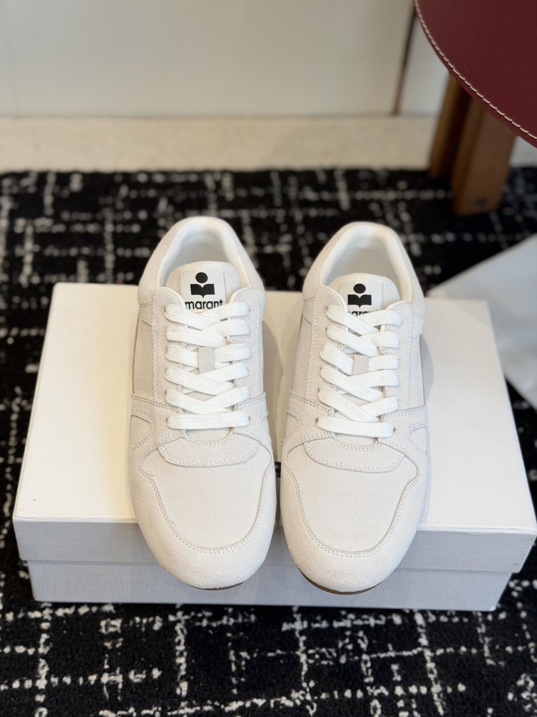 代购级ISABEL.MARANT 伊莎贝尔·玛兰 26ss 新款魔术贴德训鞋以打破常规的不羁风格展现生活