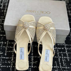 代购级Jimmy Choo 26ss 春夏 系列JC新款 高跟拖鞋 凉鞋模糊鞋履与珠宝配饰之间的界线 鲜 代购级Jimmy Choo 26ss 春夏 系列JC新款 高跟拖鞋 凉鞋模糊鞋履与珠宝配饰之间的界线 鲜