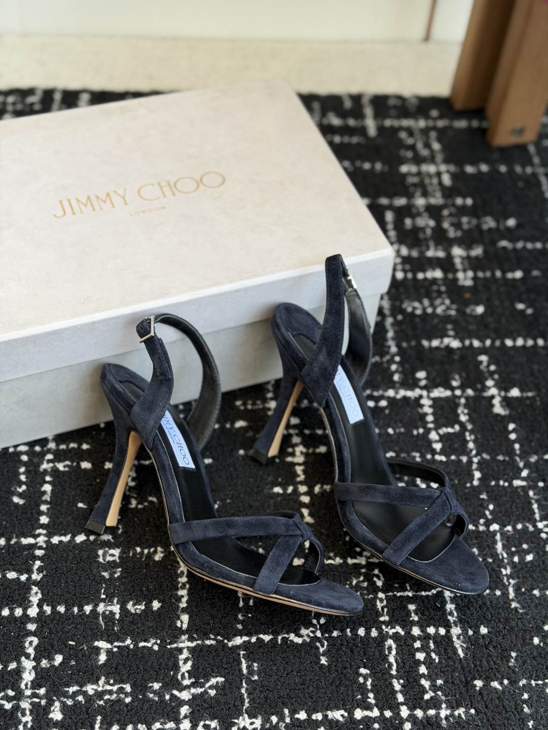 代购级Jimmychoo吉米周2026ss，专柜限量款交叉夹脚凉鞋 简约大气，后带工形  给人清爽大气的