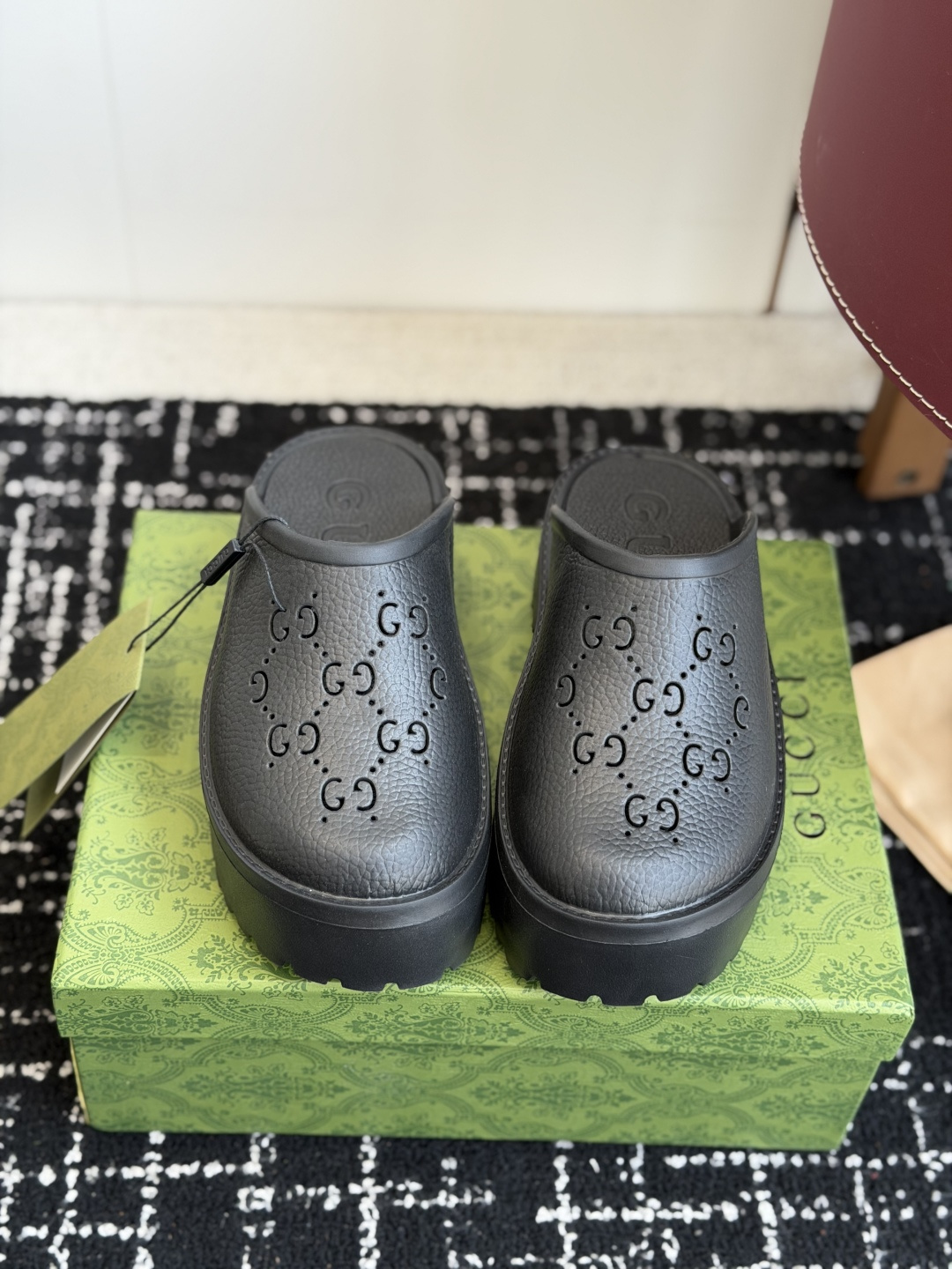 代购级Gucci 古驰26 ss 春夏爆款松糕凉拖系列… GUCCI松糕半拖，摇摇防滑厚底2026夏季新