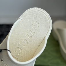 代购级Gucci 古驰26 ss 春夏爆款松糕凉拖系列… GUCCI松糕半拖,摇摇防滑厚底2026夏季新 代购级Gucci 古驰26 ss 春夏爆款松糕凉拖系列… GUCCI松糕半拖,摇摇防滑厚底2026夏季新