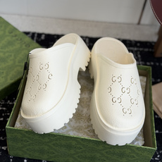代购级Gucci 古驰26 ss 春夏爆款松糕凉拖系列… GUCCI松糕半拖,摇摇防滑厚底2026夏季新 代购级Gucci 古驰26 ss 春夏爆款松糕凉拖系列… GUCCI松糕半拖,摇摇防滑厚底2026夏季新