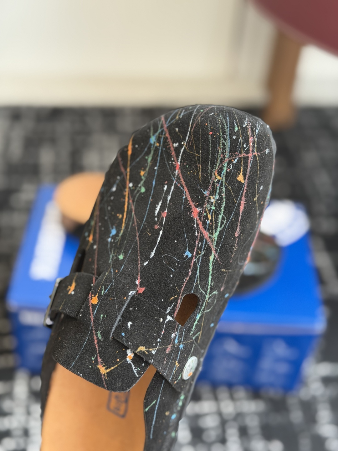 代购级BIRKENSTOCK 26ss博肯 真软木潮流时尚 钻扣 休闲 包头拖人体工程学设计符合脚形的 代购级BIRKENSTOCK 26ss博肯 真软木潮流时尚 钻扣 休闲 包头拖人体工程学设计符合脚形的