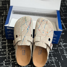 代购级BIRKENSTOCK 26ss博肯 真软木潮流时尚 钻扣 休闲 包头拖人体工程学设计符合脚形的 代购级BIRKENSTOCK 26ss博肯 真软木潮流时尚 钻扣 休闲 包头拖人体工程学设计符合脚形的