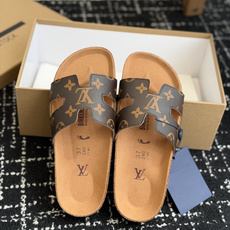 代购级Louis vuitton 26ss 沙滩拖 又一爆款 最新 顶配版本LV一出即巅峰的超爆款的H拖 代购级Louis vuitton 26ss 沙滩拖 又一爆款 最新 顶配版本LV一出即巅峰的超爆款的H拖