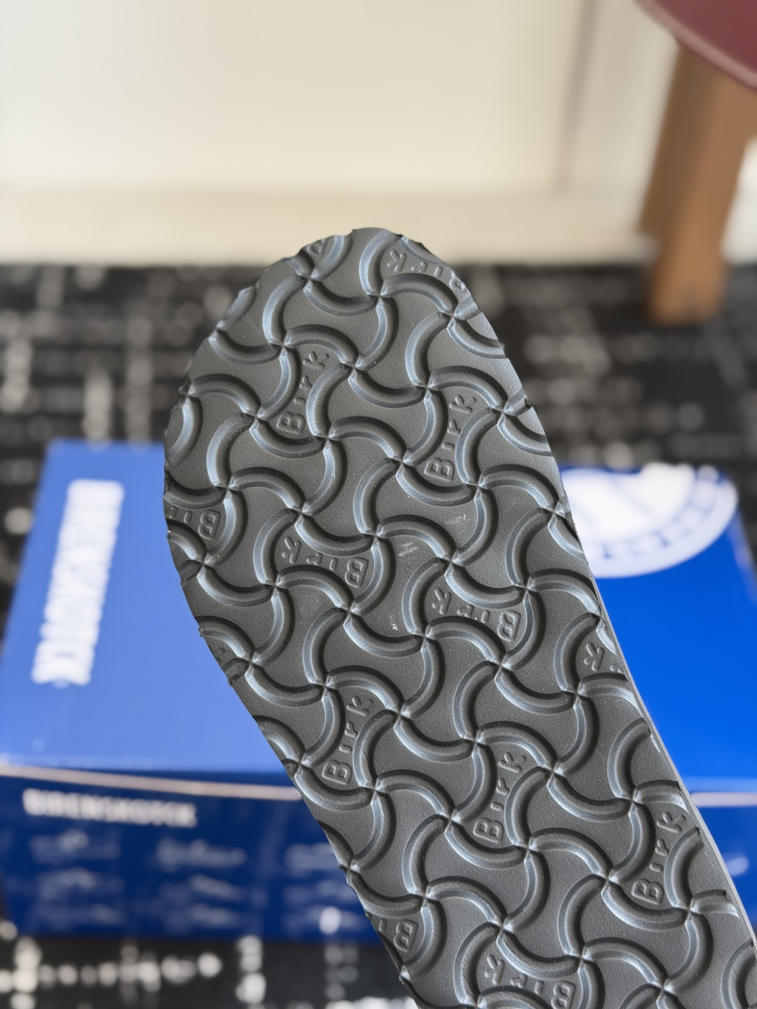 代购级BIRKENSTOCK  26ss博肯 真软木潮流时尚 钻扣 休闲 包头拖人体工程学设计符合脚形的