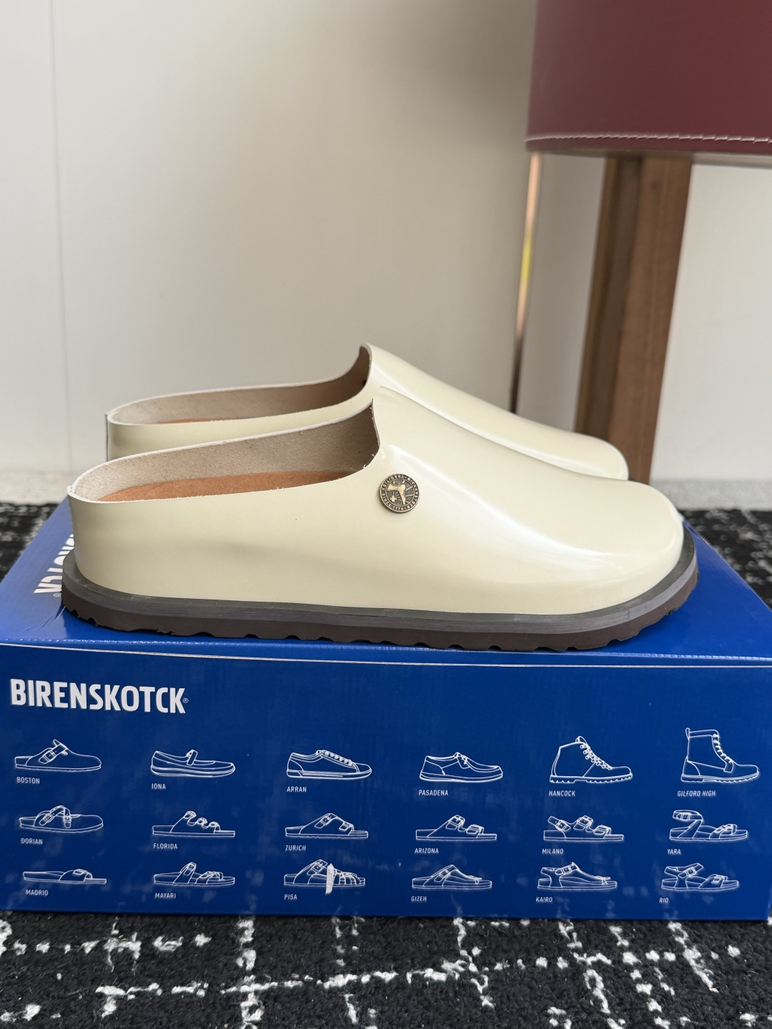 代购级BIRKENSTOCK  26ss博肯 真软木潮流时尚 钻扣 休闲 包头拖人体工程学设计符合脚形的