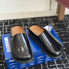 代购级BIRKENSTOCK 26ss博肯 真软木潮流时尚 钻扣 休闲 包头拖人体工程学设计符合脚形的 代购级BIRKENSTOCK 26ss博肯 真软木潮流时尚 钻扣 休闲 包头拖人体工程学设计符合脚形的