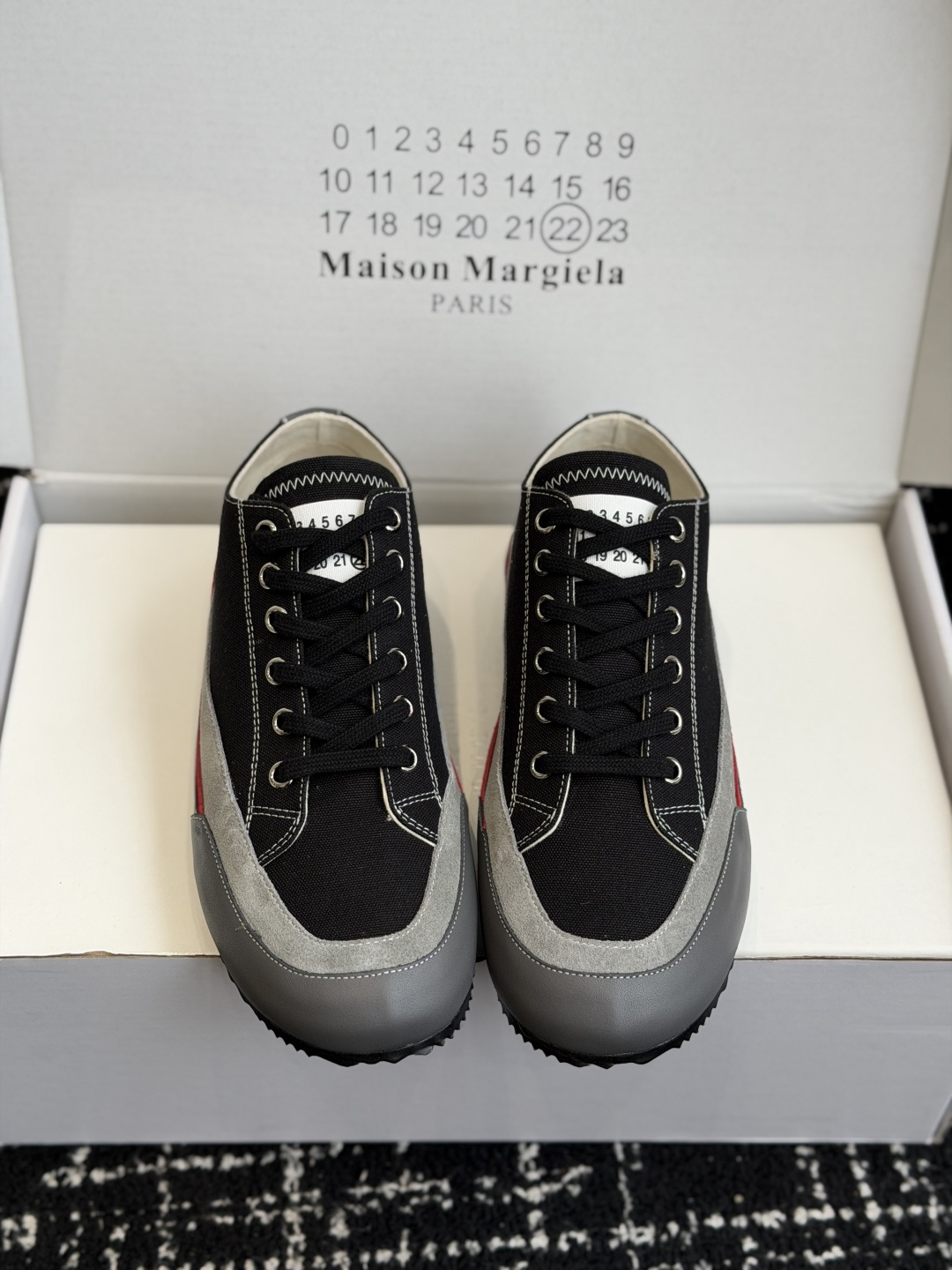 代购级MaisonMargiela MM6 马吉拉  做旧厚底 德训鞋 休闲 运动鞋这一款德国训练鞋延续