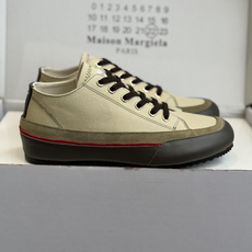 代购级MaisonMargiela MM6 马吉拉 做旧厚底 德训鞋 休闲 运动鞋这一款德国训练鞋延续 代购级MaisonMargiela MM6 马吉拉 做旧厚底 德训鞋 休闲 运动鞋这一款德国训练鞋延续