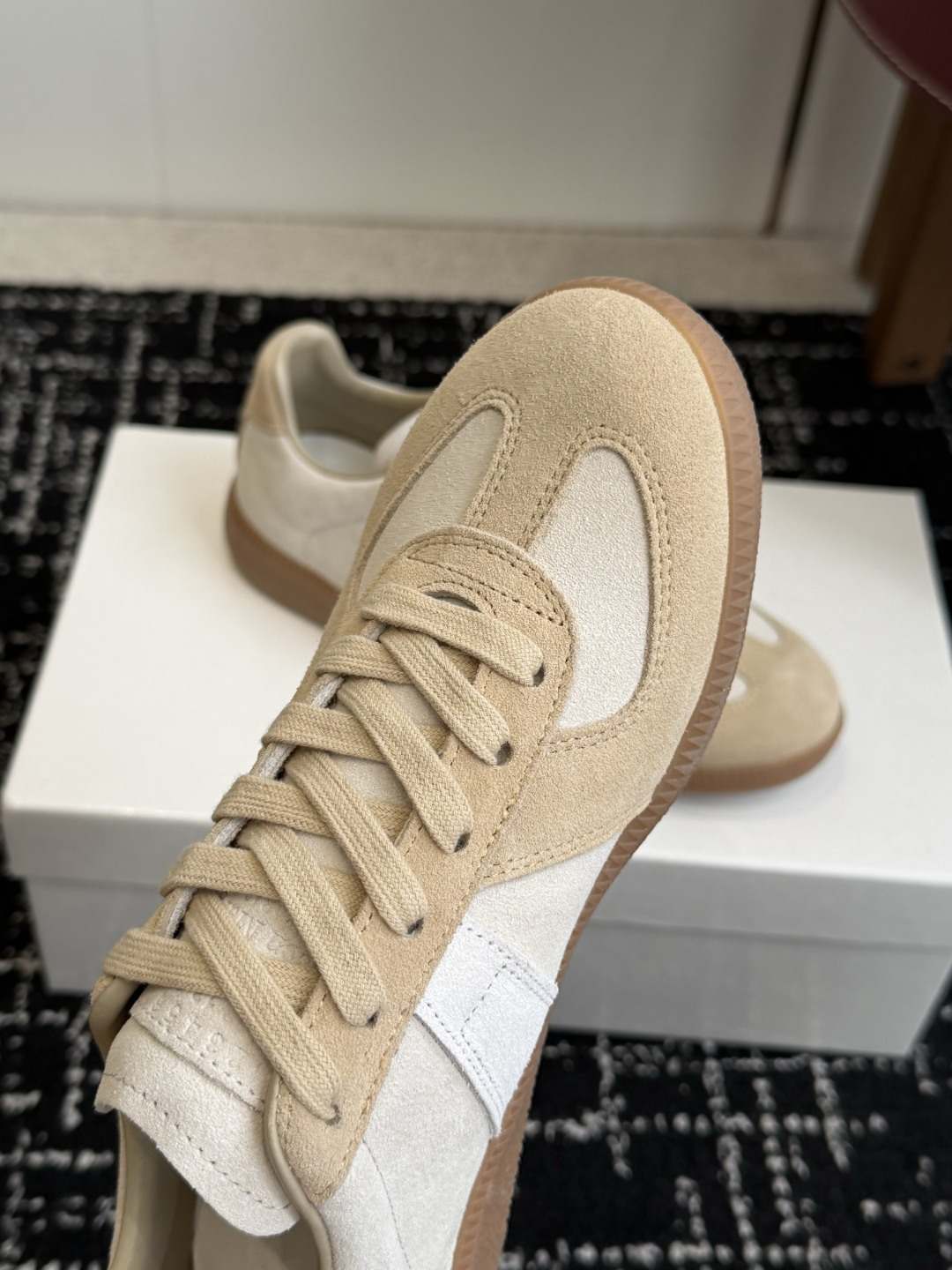 代购级MaisonMargiela MM6 马吉拉 26新色 情侣款  德训鞋 休闲 运动鞋原版购入开发