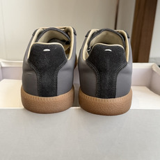 代购级MaisonMargiela MM6 马吉拉 26新色 情侣款 德训鞋 休闲 运动鞋原版购入开发 代购级MaisonMargiela MM6 马吉拉 26新色 情侣款 德训鞋 休闲 运动鞋原版购入开发