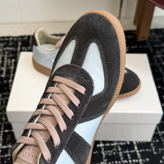 代购级MaisonMargiela MM6 马吉拉 26新色 情侣款 德训鞋 休闲 运动鞋原版购入开发 代购级MaisonMargiela MM6 马吉拉 26新色 情侣款 德训鞋 休闲 运动鞋原版购入开发
