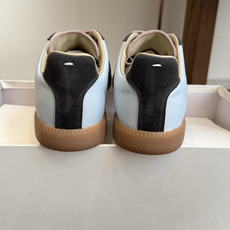 代购级MaisonMargiela MM6 马吉拉 26新色 情侣款 德训鞋 休闲 运动鞋原版购入开发 代购级MaisonMargiela MM6 马吉拉 26新色 情侣款 德训鞋 休闲 运动鞋原版购入开发