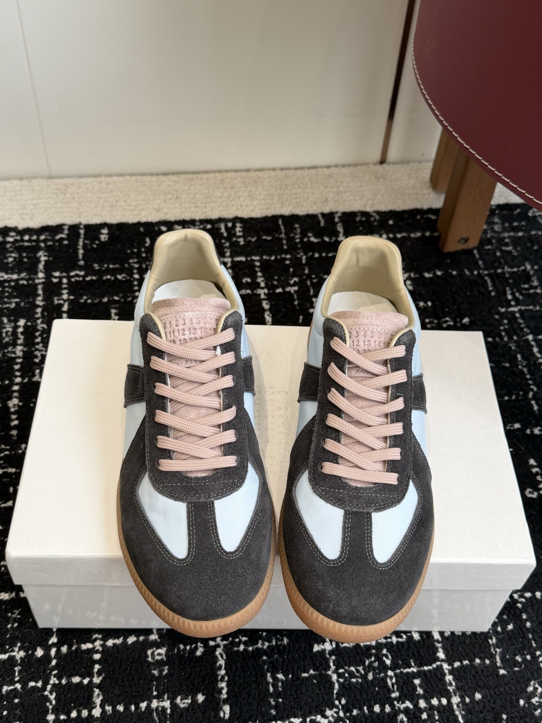 代购级MaisonMargiela MM6 马吉拉 26新色 情侣款  德训鞋 休闲 运动鞋原版购入开发