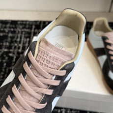 代购级MaisonMargiela MM6 马吉拉 26新色 情侣款 德训鞋 休闲 运动鞋原版购入开发 代购级MaisonMargiela MM6 马吉拉 26新色 情侣款 德训鞋 休闲 运动鞋原版购入开发