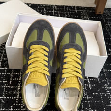 代购级MaisonMargiela MM6 马吉拉 26新色 情侣款 德训鞋 休闲 运动鞋原版购入开发 代购级MaisonMargiela MM6 马吉拉 26新色 情侣款 德训鞋 休闲 运动鞋原版购入开发