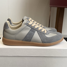 代购级MaisonMargiela MM6 马吉拉 26新色 情侣款 德训鞋 休闲 运动鞋原版购入开发 代购级MaisonMargiela MM6 马吉拉 26新色 情侣款 德训鞋 休闲 运动鞋原版购入开发