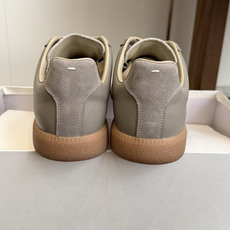 代购级MaisonMargiela MM6 马吉拉 26新色 情侣款 德训鞋 休闲 运动鞋原版购入开发 代购级MaisonMargiela MM6 马吉拉 26新色 情侣款 德训鞋 休闲 运动鞋原版购入开发