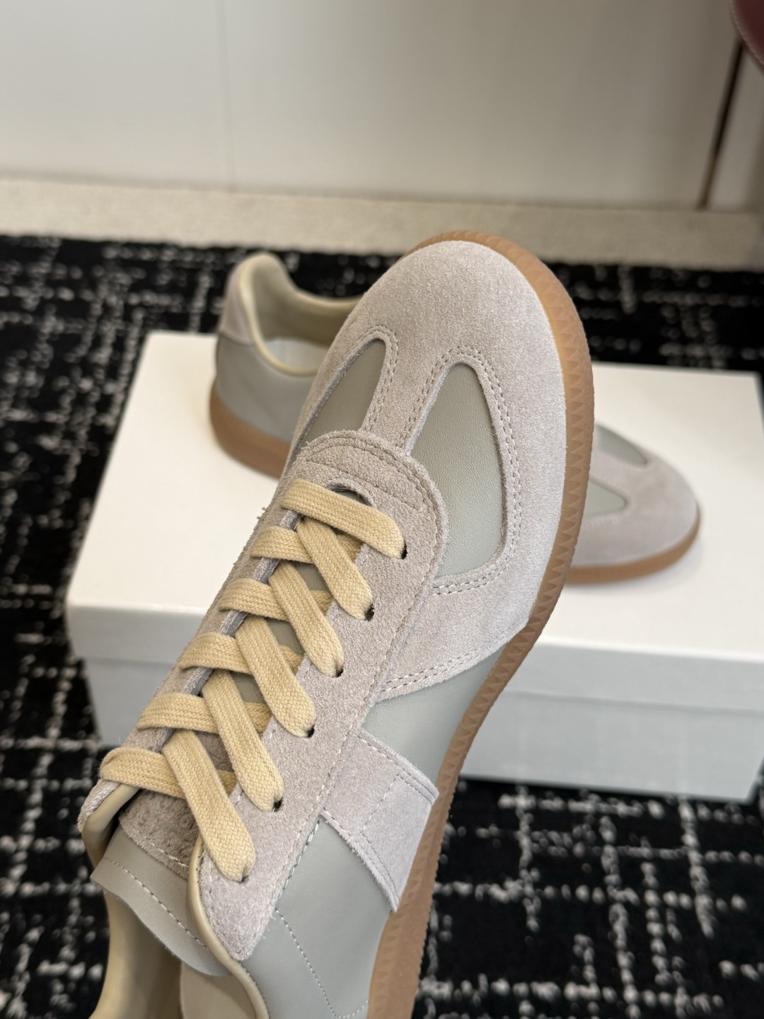 代购级MaisonMargiela MM6 马吉拉 26新色 情侣款  德训鞋 休闲 运动鞋原版购入开发