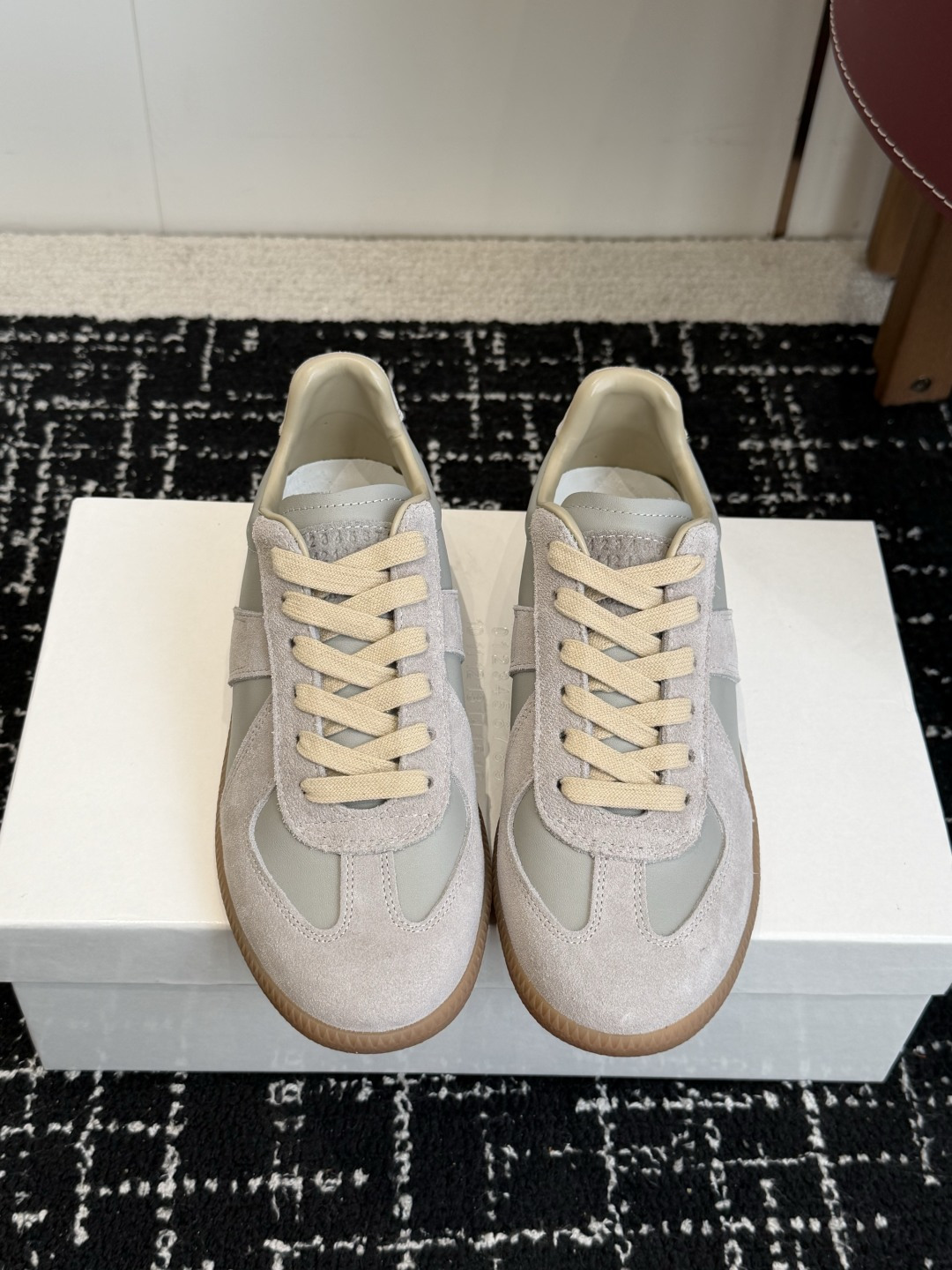 代购级MaisonMargiela MM6 马吉拉 26新色 情侣款  德训鞋 休闲 运动鞋原版购入开发