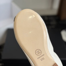 代购级Chanel 26ss 春夏系列芭蕾舞鞋复古款来袭非常火的大双C设计手工车线非常耗时耗力面料:进口 代购级Chanel 26ss 春夏系列芭蕾舞鞋复古款来袭非常火的大双C设计手工车线非常耗时耗力面料:进口