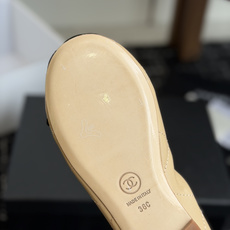 代购级Chanel 26ss 春夏系列芭蕾舞鞋复古款来袭非常火的大双C设计手工车线非常耗时耗力面料:进口 代购级Chanel 26ss 春夏系列芭蕾舞鞋复古款来袭非常火的大双C设计手工车线非常耗时耗力面料:进口