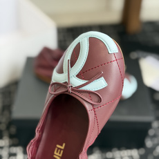 代购级Chanel 26ss 春夏系列芭蕾舞鞋复古款来袭非常火的大双C设计手工车线非常耗时耗力面料:进口 代购级Chanel 26ss 春夏系列芭蕾舞鞋复古款来袭非常火的大双C设计手工车线非常耗时耗力面料:进口