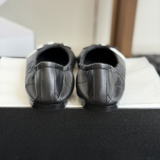 代购级Chanel 26ss 春夏系列芭蕾舞鞋复古款来袭非常火的大双C设计手工车线非常耗时耗力面料:进口 代购级Chanel 26ss 春夏系列芭蕾舞鞋复古款来袭非常火的大双C设计手工车线非常耗时耗力面料:进口