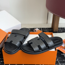 东莞代购级(情侣款)HERMES 爱马仕二舅拖 Chypre这双查帕斯粉拼军绿的拖鞋在专柜是需要靠抢的, 东莞代购级(情侣款)HERMES 爱马仕二舅拖 Chypre这双查帕斯粉拼军绿的拖鞋在专柜是需要靠抢的,