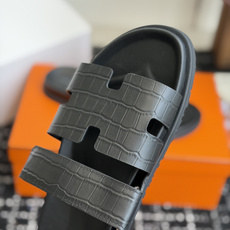 东莞代购级(情侣款)HERMES 爱马仕二舅拖 Chypre这双查帕斯粉拼军绿的拖鞋在专柜是需要靠抢的, 东莞代购级(情侣款)HERMES 爱马仕二舅拖 Chypre这双查帕斯粉拼军绿的拖鞋在专柜是需要靠抢的,