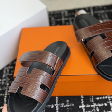 东莞代购级(情侣款)HERMES 爱马仕二舅拖 Chypre这双查帕斯粉拼军绿的拖鞋在专柜是需要靠抢的, 东莞代购级(情侣款)HERMES 爱马仕二舅拖 Chypre这双查帕斯粉拼军绿的拖鞋在专柜是需要靠抢的,