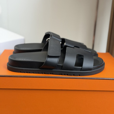 东莞代购级(情侣款)HERMES 爱马仕二舅拖 Chypre这双查帕斯粉拼军绿的拖鞋在专柜是需要靠抢的, 东莞代购级(情侣款)HERMES 爱马仕二舅拖 Chypre这双查帕斯粉拼军绿的拖鞋在专柜是需要靠抢的,