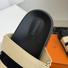 东莞代购级(情侣款)HERMES 爱马仕二舅拖 Chypre这双查帕斯粉拼军绿的拖鞋在专柜是需要靠抢的, 东莞代购级(情侣款)HERMES 爱马仕二舅拖 Chypre这双查帕斯粉拼军绿的拖鞋在专柜是需要靠抢的,