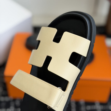 东莞代购级(情侣款)HERMES 爱马仕二舅拖 Chypre这双查帕斯粉拼军绿的拖鞋在专柜是需要靠抢的, 东莞代购级(情侣款)HERMES 爱马仕二舅拖 Chypre这双查帕斯粉拼军绿的拖鞋在专柜是需要靠抢的,